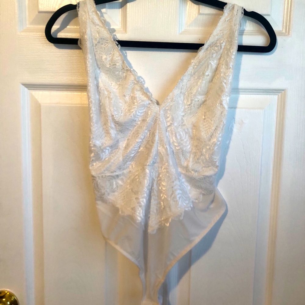 White V-neck Bodysuit